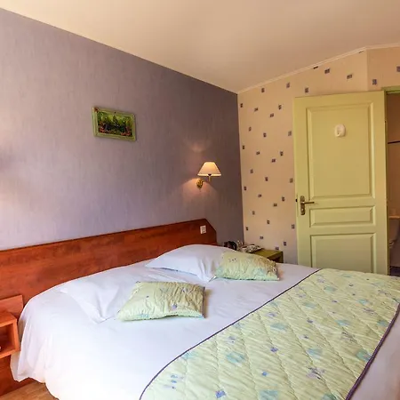 Hotel Logis Le Relais De Vacherauville