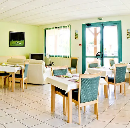 Logis Le Relais De Hotel 3*