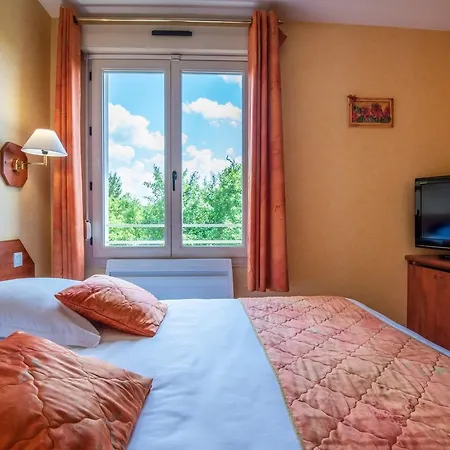 Hotel Logis Le Relais De Vacherauville