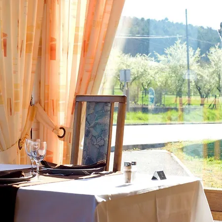 Logis Le Relais De Hotel